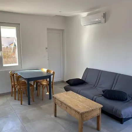 T2 Centre A 400m De La Apartment *